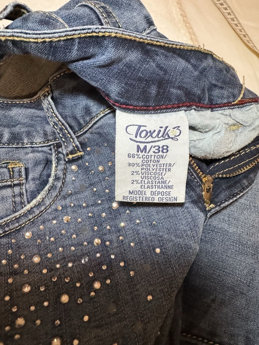 Jeans: Stylische Glitzerjeans Grösse 38 – Usato da zürich venduto da Bailey17 2