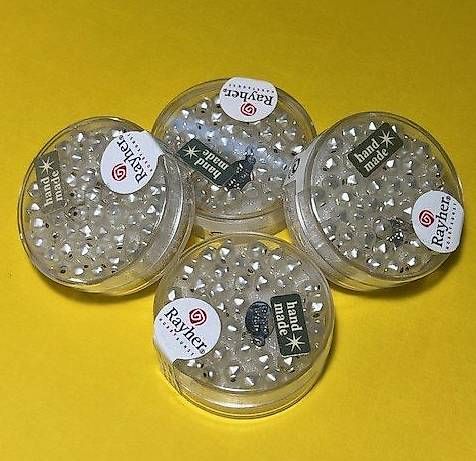 Perles (synthétiques): Perlen – Neuf avec emballage d'origine à Langenthal par vorstaedtler