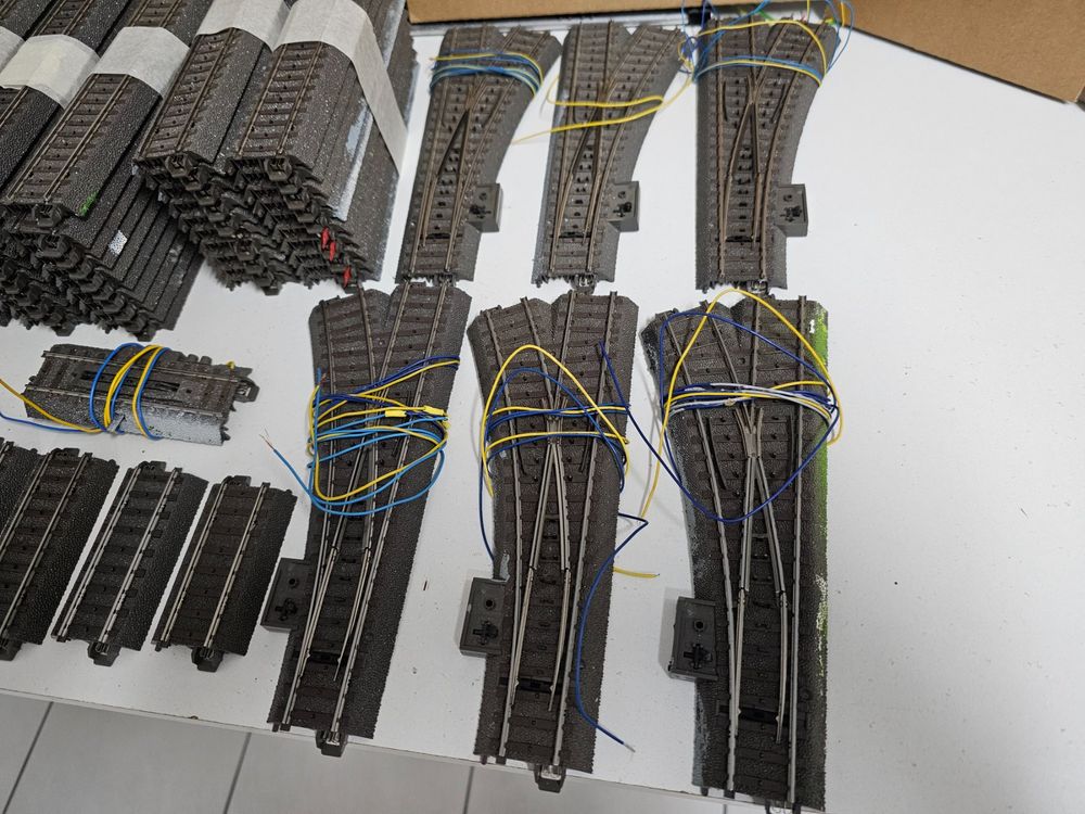 MARKLIN LOT De Rails + Aiguillages Electriques Ech Ho Train Ancien -1