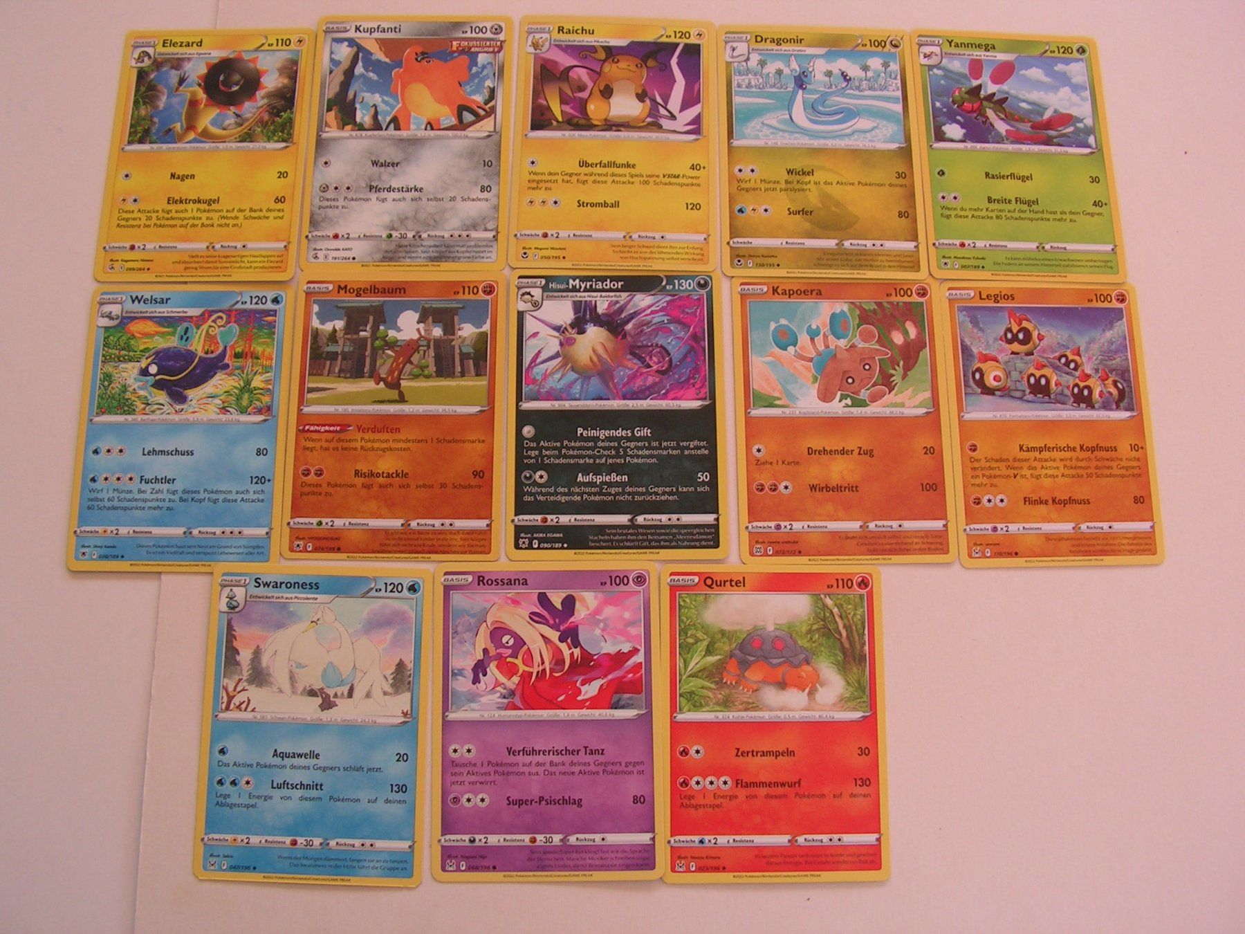 Pokémon Carte collezionabili: 100 Pokemonkarten aus fast allen Serien von Schwert+Schild – Nuovo (secondo la descrizione) da Aesch BL venduto da Hansboeni 4