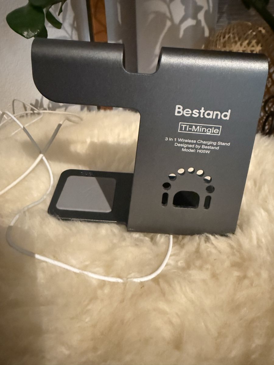 Docking station: Bestand 3in1 Wireless Charging Station – Usato da Rheinfelden venduto da seline.n 1