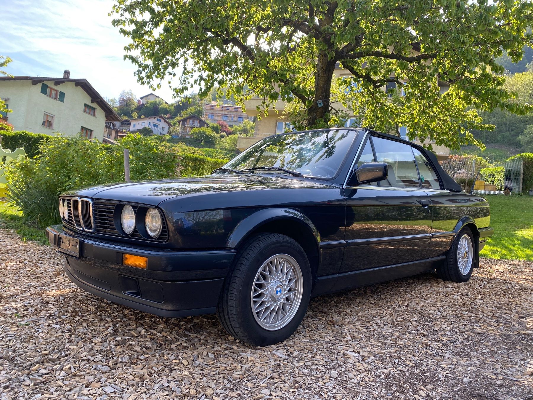 BMW Automobili: BMW 320i Cabriolet E30 – Usato da Baar (Nendaz) venduto da Red_star0