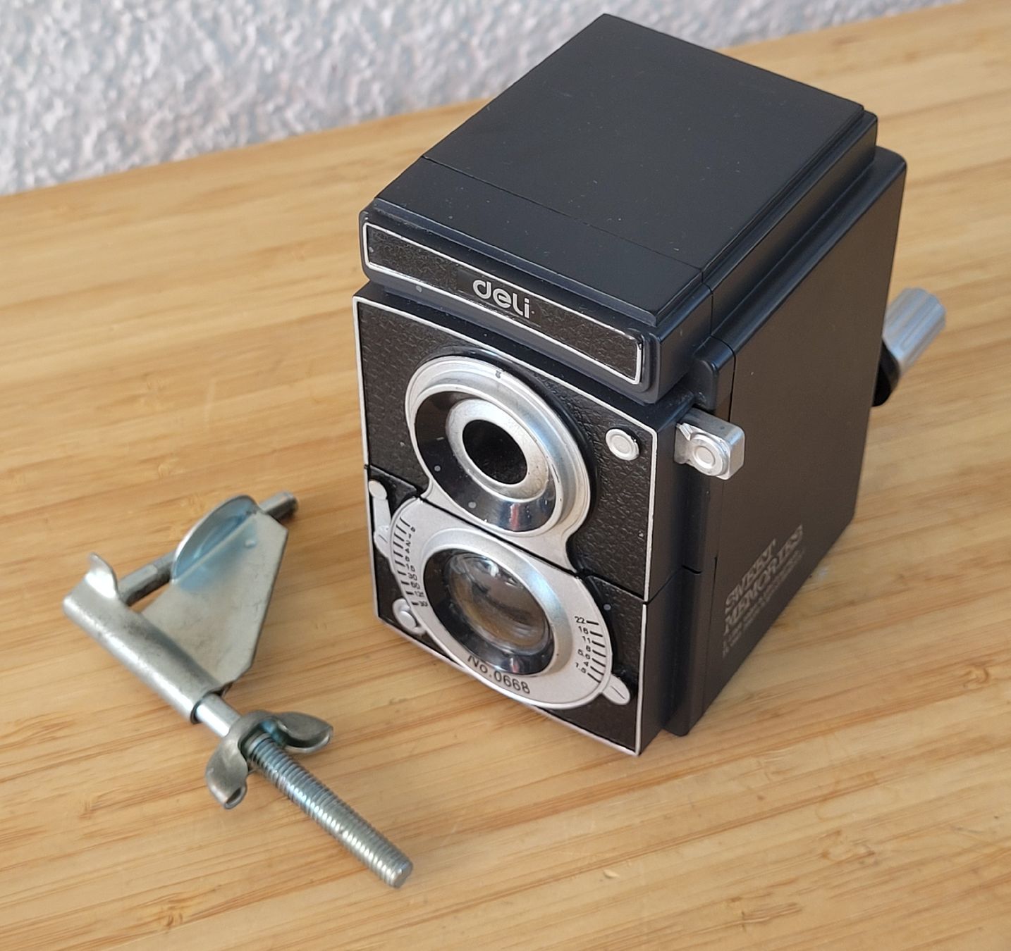 Temperini: Spitzmaschine "Camera" Bleistifte Farbstifte – Usato da Buttikon SZ venduto da Renco 1