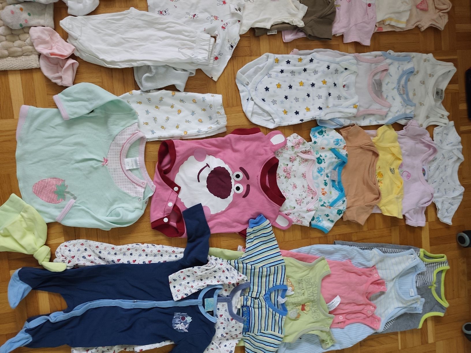Lotti & Set di vestiti: Babykleiderpaket 50 56 – Usato da Muttenz venduto da Hermesvonthan 2