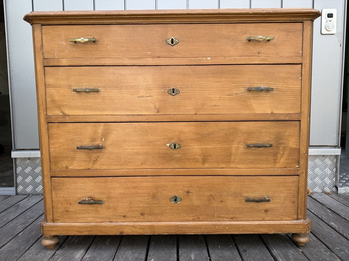 Kommoden: Kommode Massivholz vier Schubladen – Gebraucht aus Rüegsauschachen von emme04