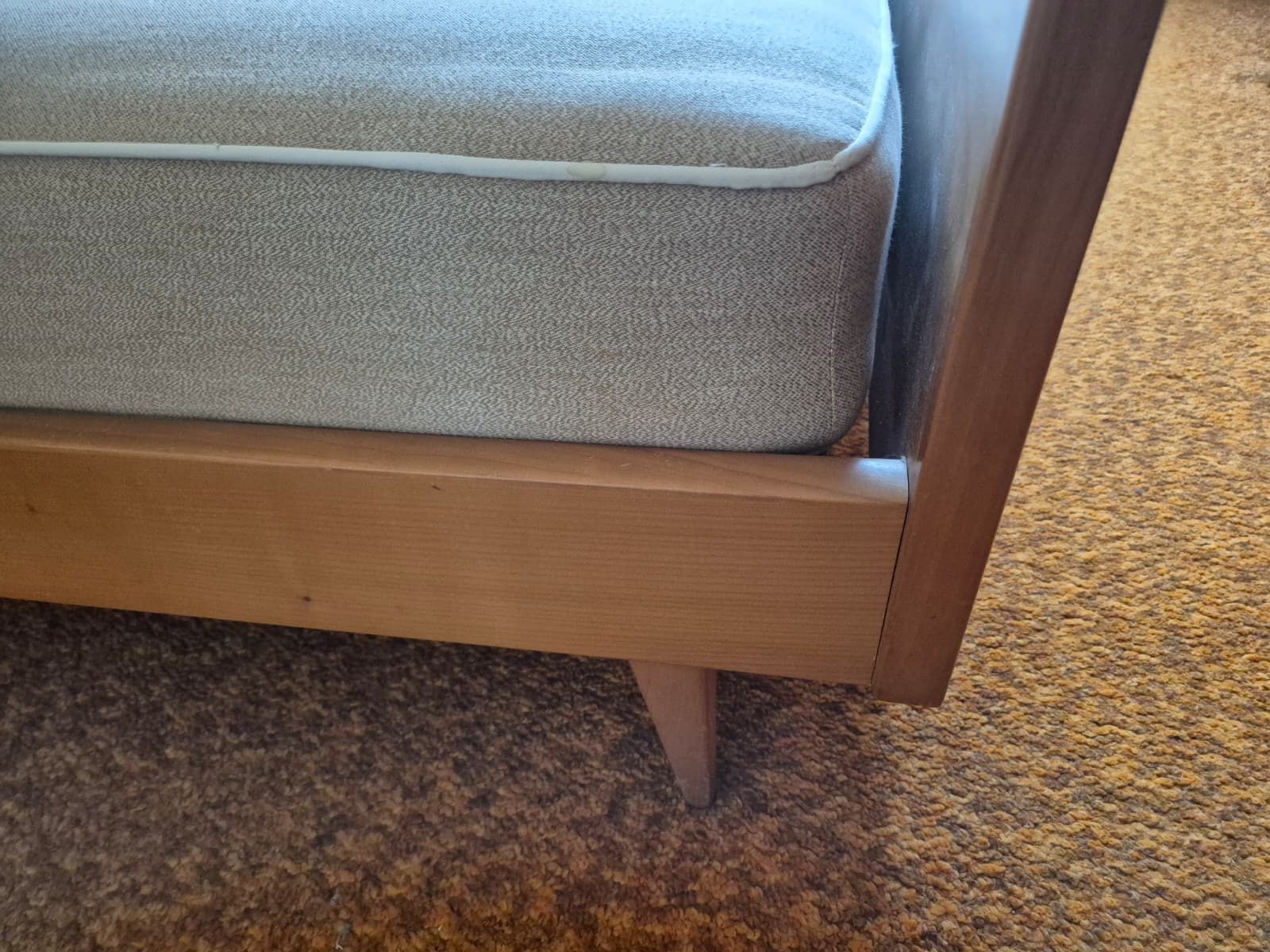 Letti: Massivholz Doppelbett mit Lattenrost, Kirschbaum – Usato da Winterthur venduto da Sarafina66 6