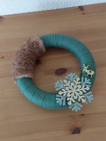 Weinachtlicher Türschmuck