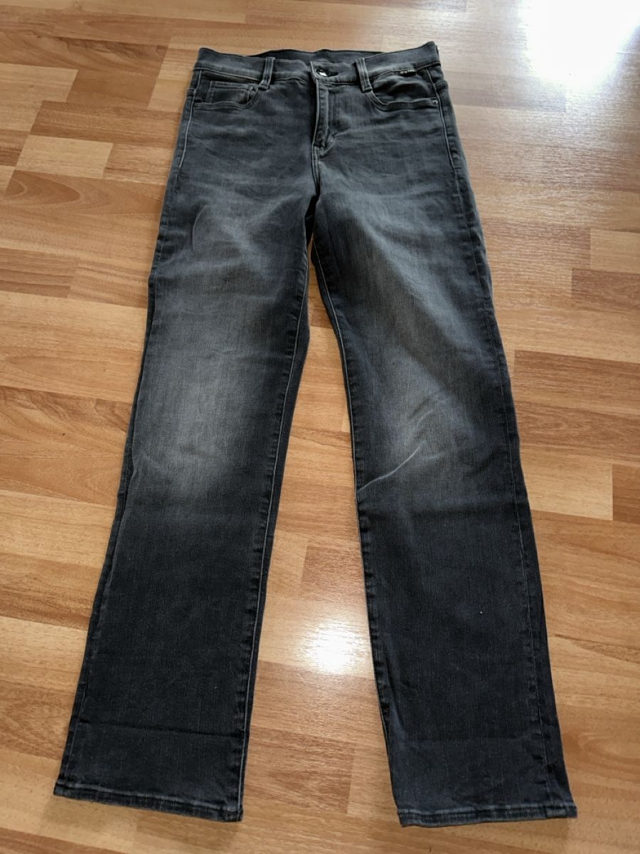 G-Star Jeans: G-Star Raw Damen Jeans Gr. 26/30 – Usato da St. Gallen venduto da mai_gd7k