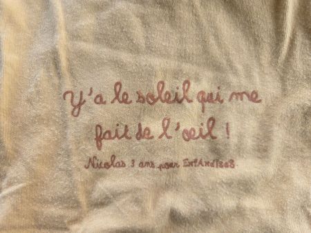 T-shirt à texte "mots d'enfant" jaune 18 mois 80 - 86 cm
