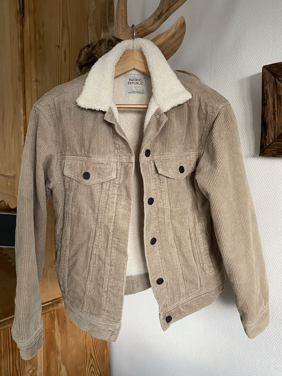 Pull&Bear Giacche: Cordjacke von Pull & Bear Gr. XS – Usato da Küssnacht am Rigi venduto da robin0112