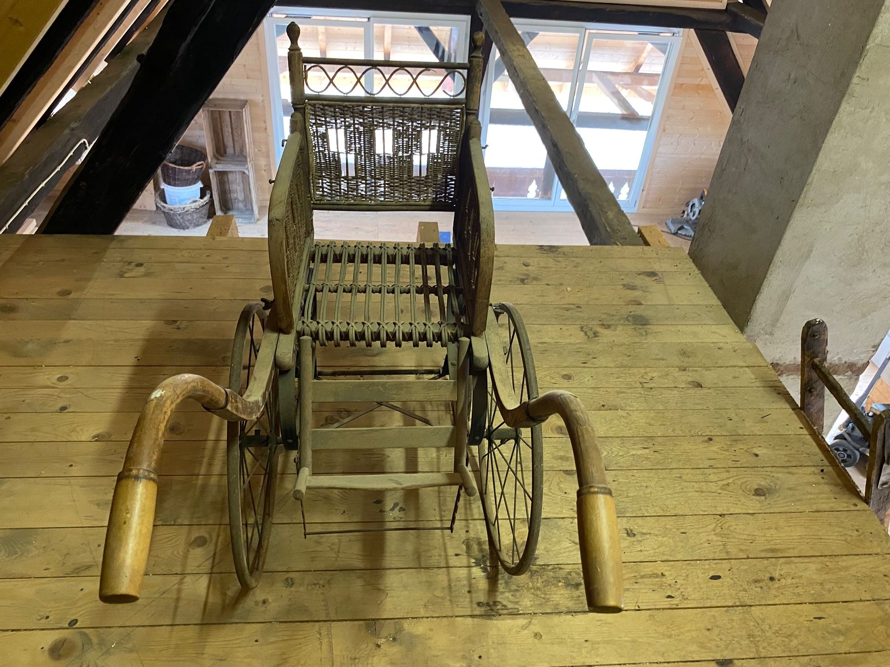 Poussette: Antiker Kinderwagen – D'occasion à Huttwil par kadett1984 2