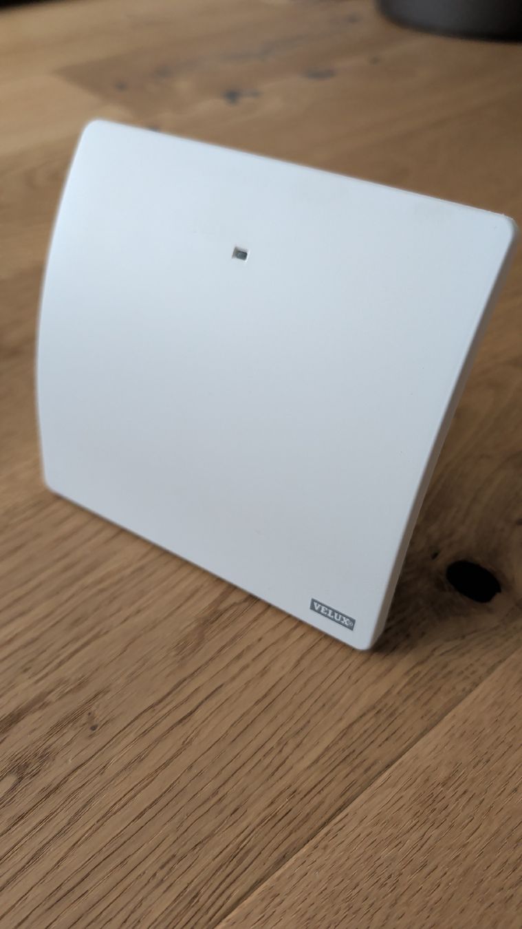Altro Materiale elettrico: VELUX KLF 150 io-homecontrol neu – Nuovo (secondo la descrizione) da Gutenswil venduto da benjinho87