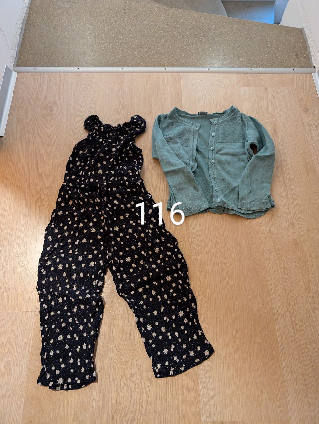Lotti & Set di vestiti: Kleiderpaket 116/122 – Usato da Nods venduto da BieneS 4