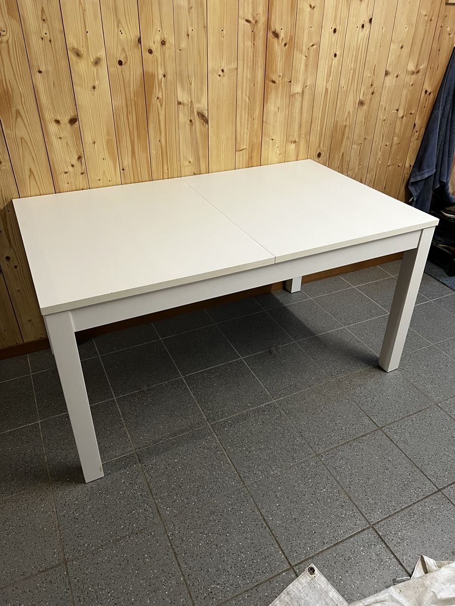 IKEA Tisch weiss (ausziehbar) (Gebraucht) in Dussnang für CHF 50 – nur Abholung auf Ricardo kaufen