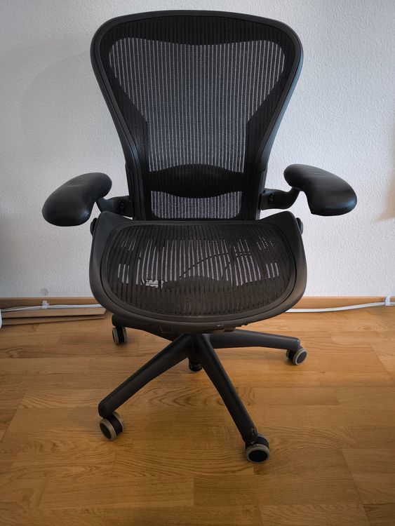 defekt-aeron-classic-herman-miller-kaufen-auf-ricardo