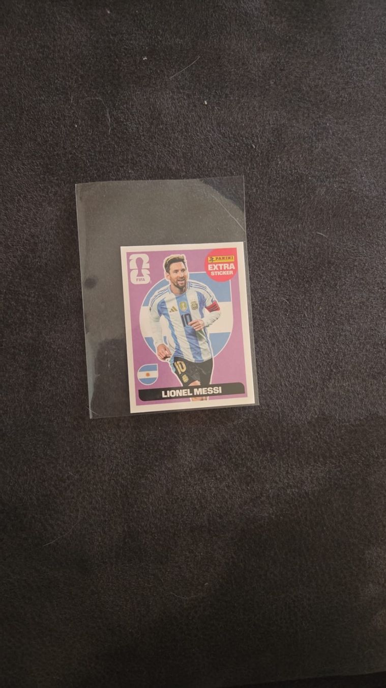 Panini Sammelbilder & Trading cards: Verkaufe Messi Extra Sticker in violett – Gebraucht aus Melchnau von gom_t28z
