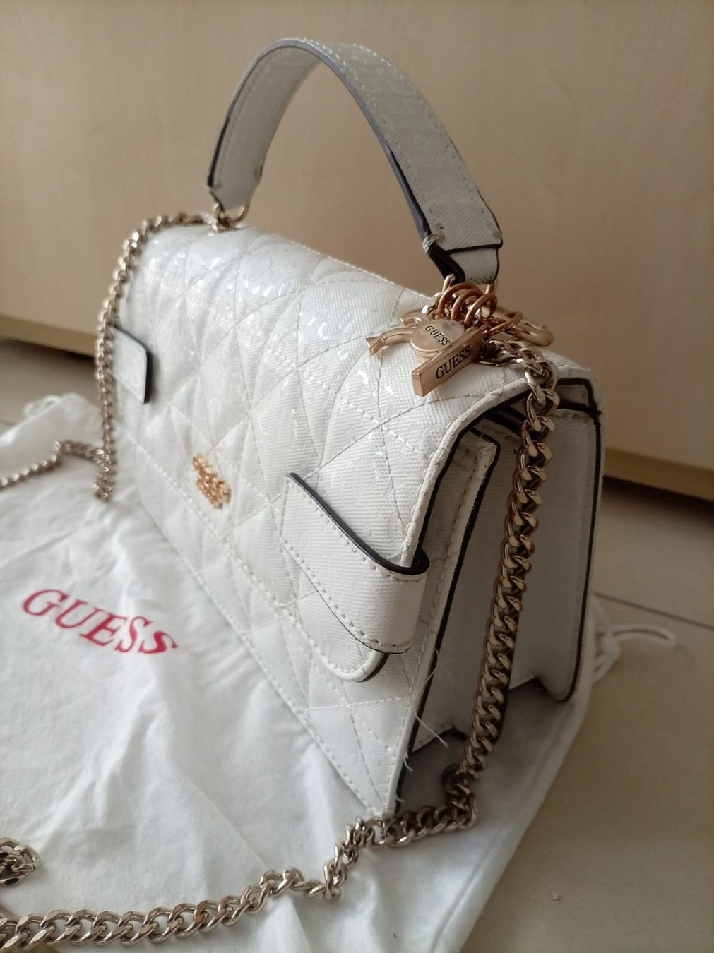 Guess Sacs femmes: GUESS Bag Collection “1981 / Los Angeles" – Neuf (Voir description) à Fribourg par flo_c76p 1