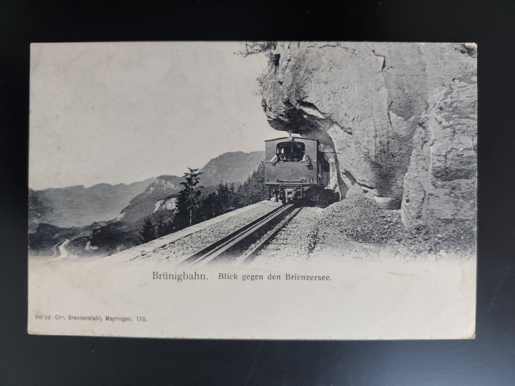 Cartoline postali: Brünigbahn Blick gegen den Brienzersee alt – Usato da Ohmstal venduto da Lebensfreude05