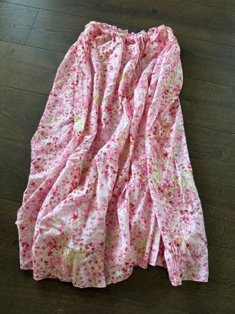 Süsser H&M Sommerrock mit Blumenmuster, Grösse S - Neu!