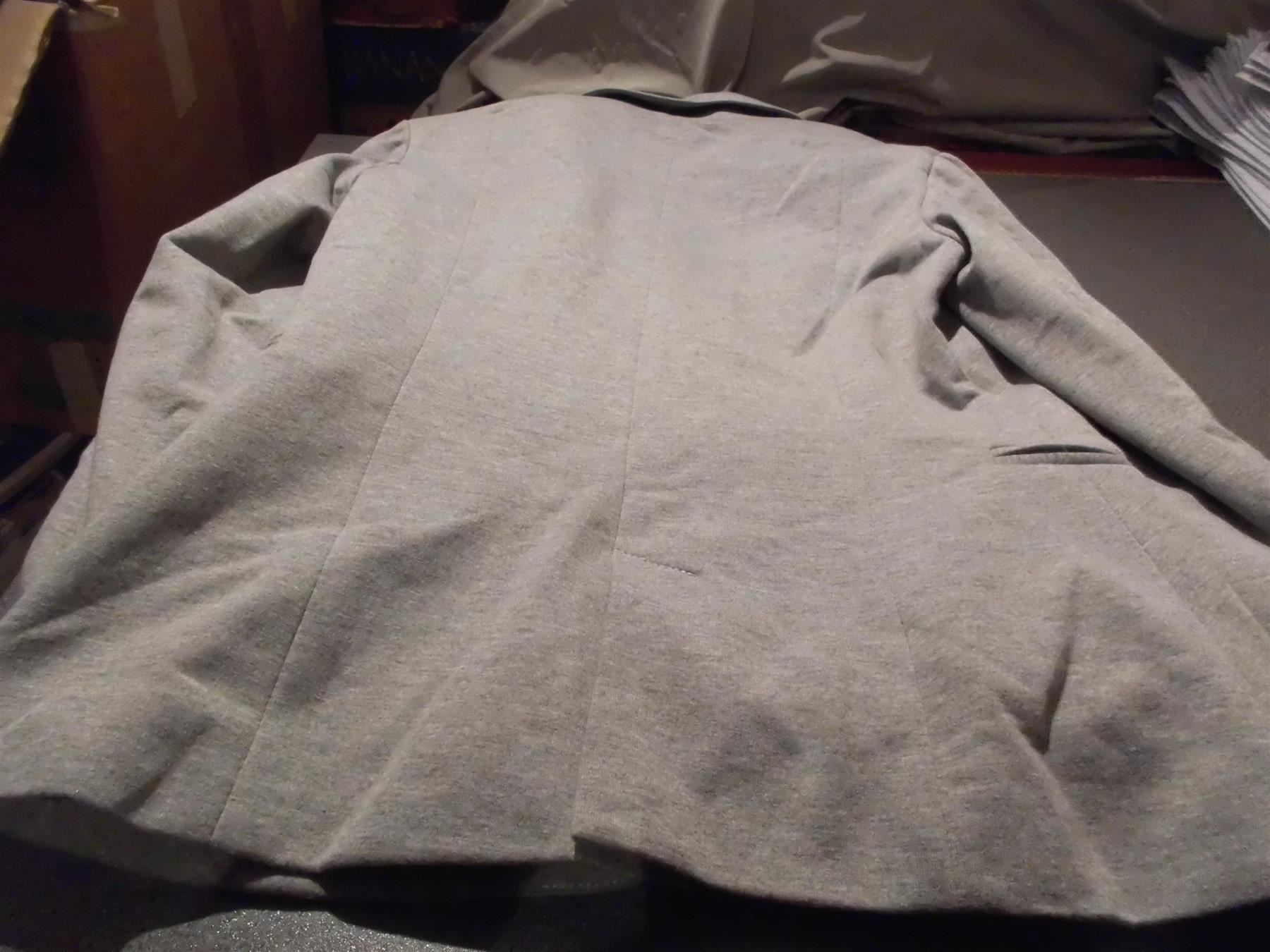 Yes Or No Giacche: Blazer Grösse M, Yes or No, grau – Usato da Zürich venduto da abraxas1291 1