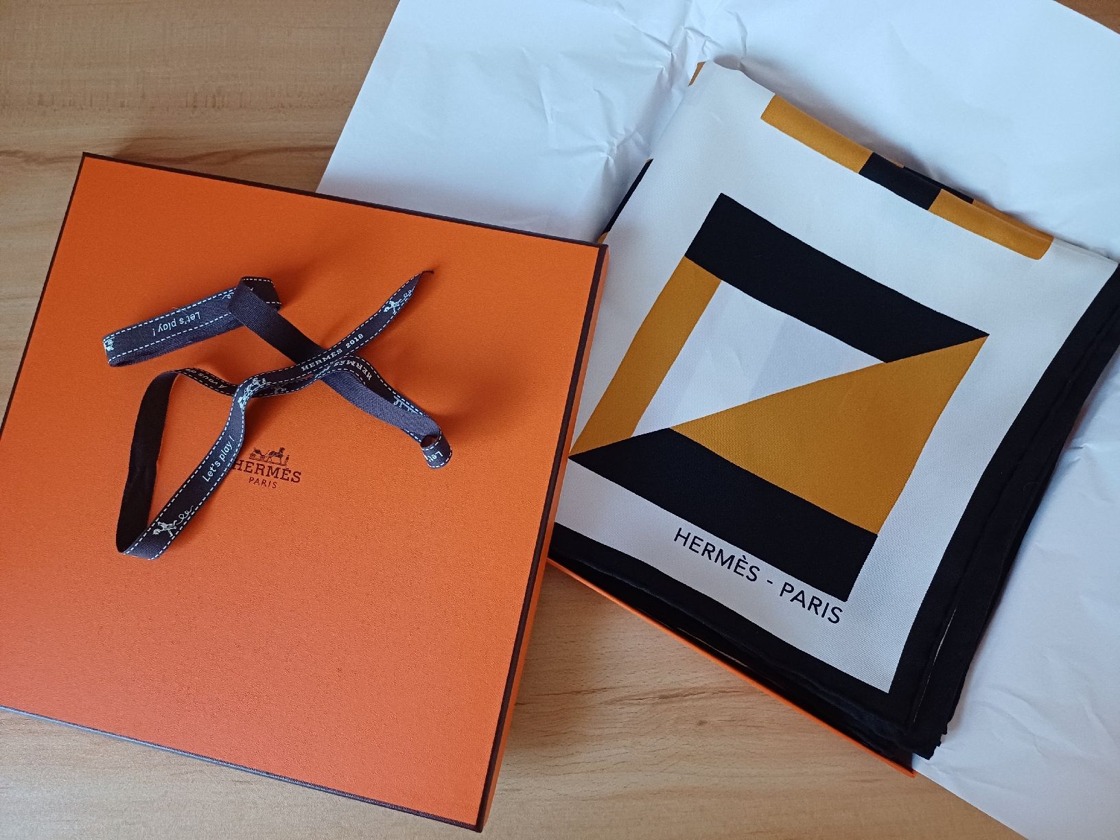 Hermès Foulard & Sciarpe: Hermes Foulard – Usato da Brig venduto da arnold77 1