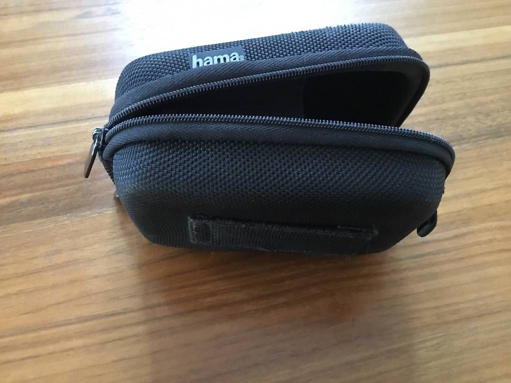 Astucci : Fotoapparat-Etui – Usato da Hirzel venduto da eri_x9g7