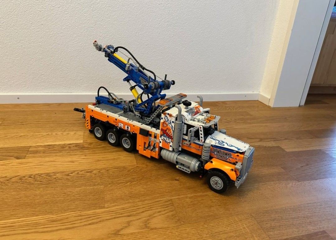 Spielzeuge: LEGO Technik 42128 Schwerlast-Abschleppwagen inkl.Anleitung – Gebraucht aus Rietheim von vla_y88j 3
