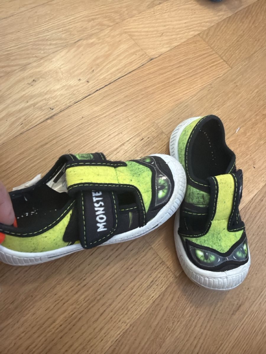 Chaussures garçon: schuhe gr 26 – D'occasion à Dietikon par limi06 1