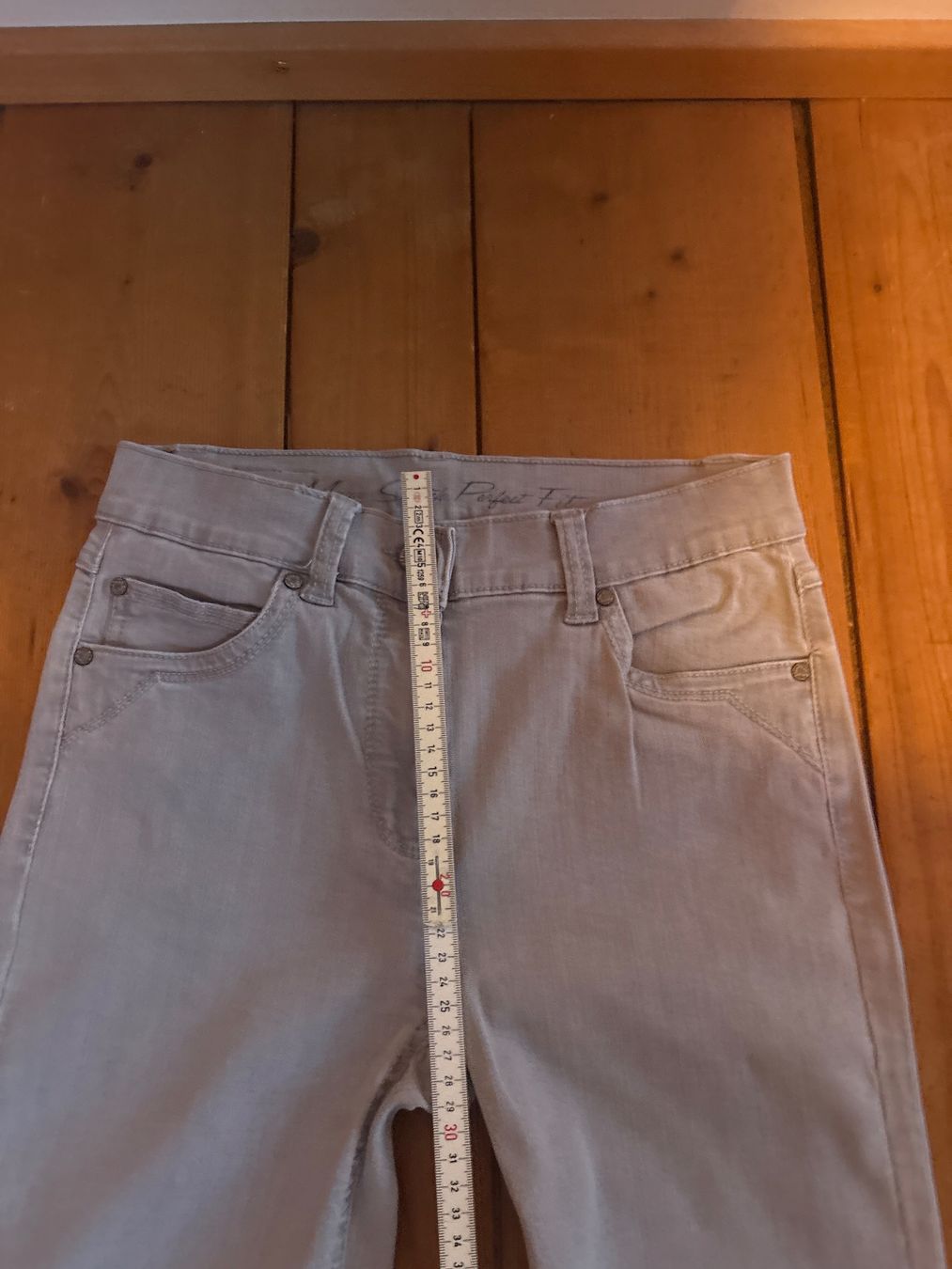 Jeans: hellgraue Damen Jeans – D'occasion à Münchwilen TG par BBJO 4