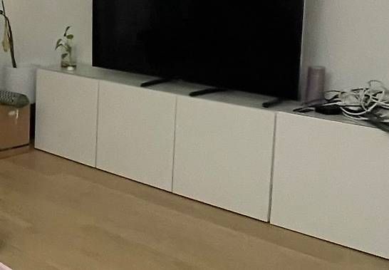 Cassettiere: Besta IKEA mit Glasplatte – Usato da Winterthur venduto da SerafinaMelina 2