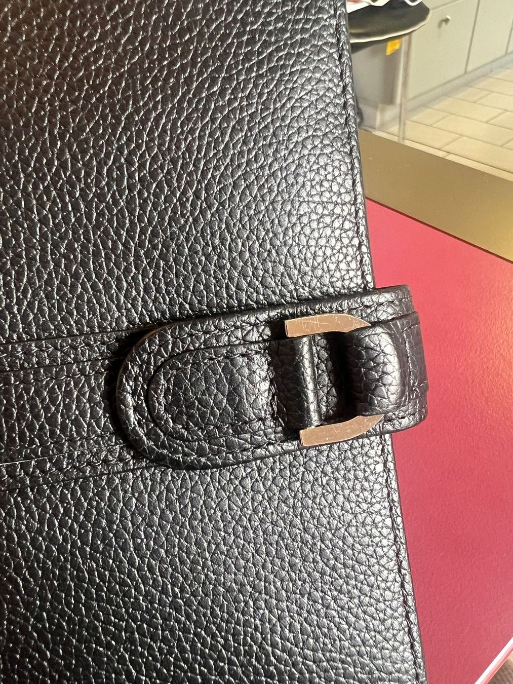 Longchamp Portamonete: Portemonnaie – Nuovo e nell'imballaggio originale da Horgen venduto da ves_8yrm
