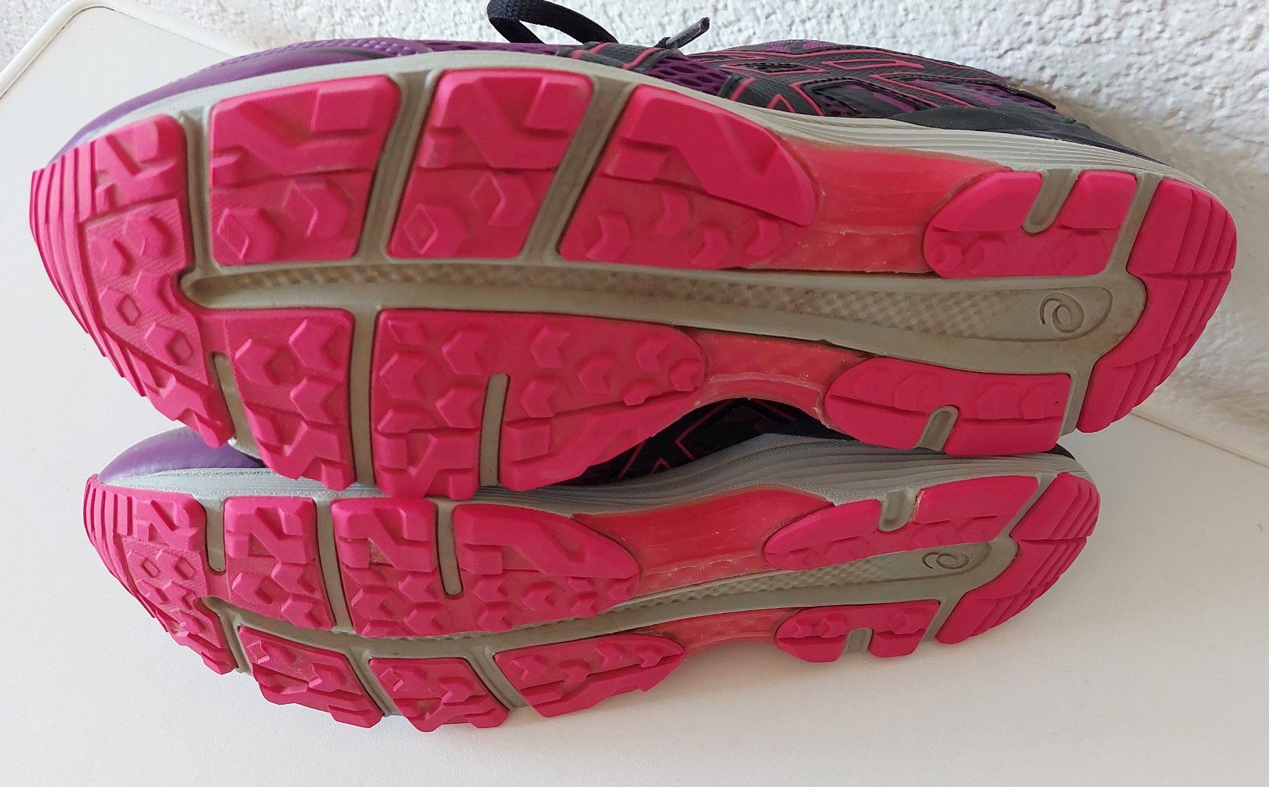 Scarpe da donna: Laufschuhe Gr.39,5 – Nuovo (secondo la descrizione) da münchenstein venduto da ewu_8lcz 3