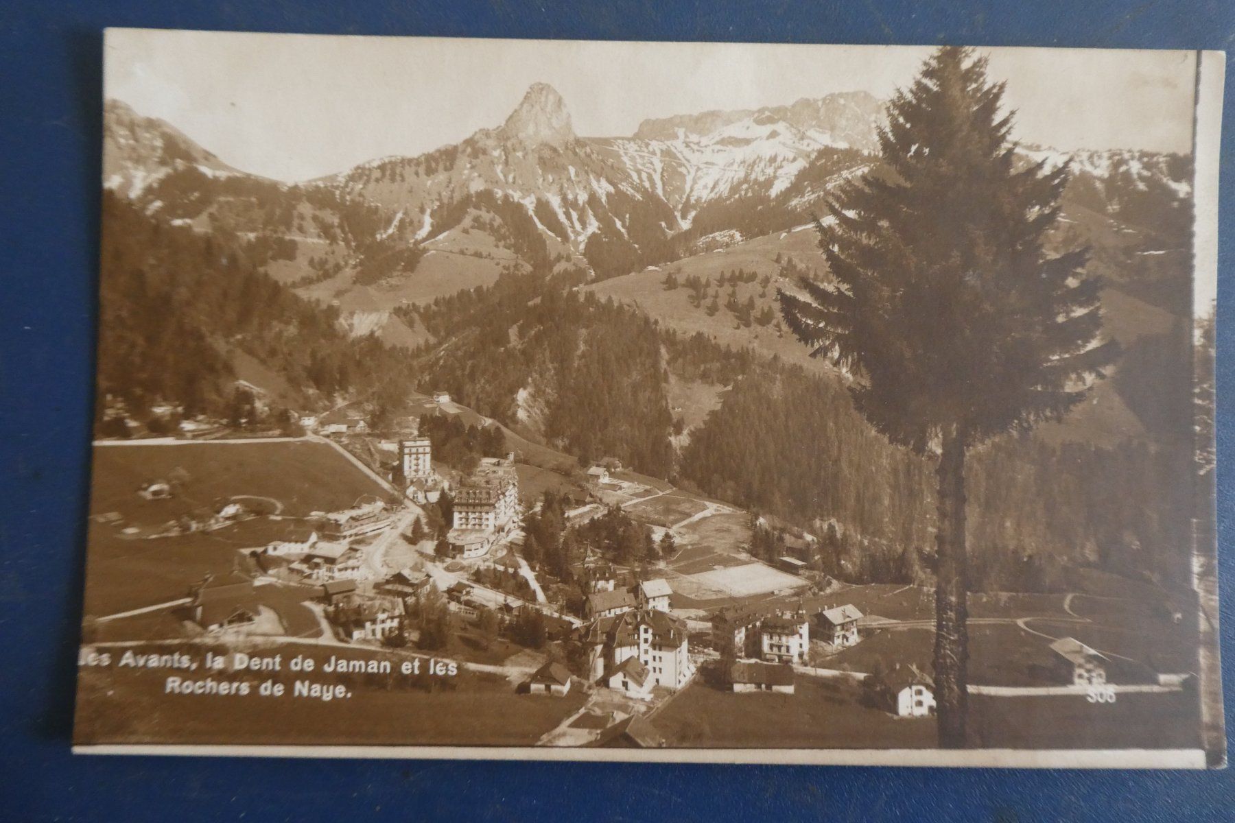Cartoline postali: Les Avants VS – Usato da Fontaines NE venduto da monloisir