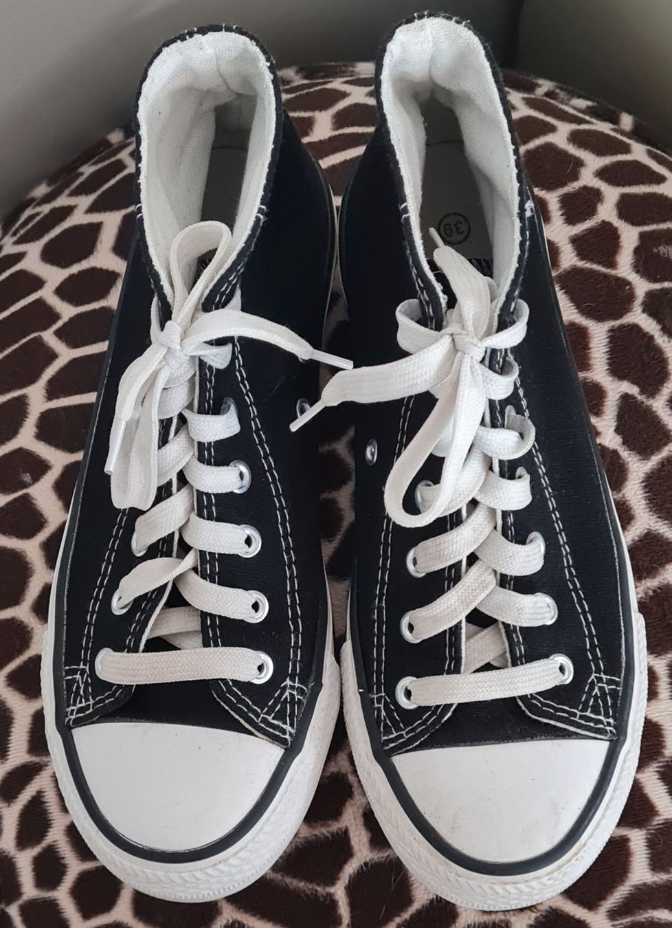 Scarpe da donna: Sneakers Chiccoré Gr. 39 – Usato da Beinwil Freiamt venduto da tafa8 2