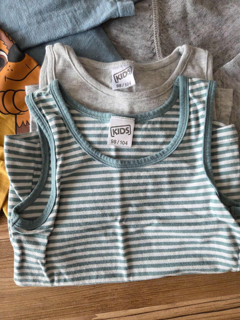 Lotti & Set di vestiti: Jungs-Set Gr. 98 Herbst / Winter – Usato da Rupperswil venduto da ecko_red 1