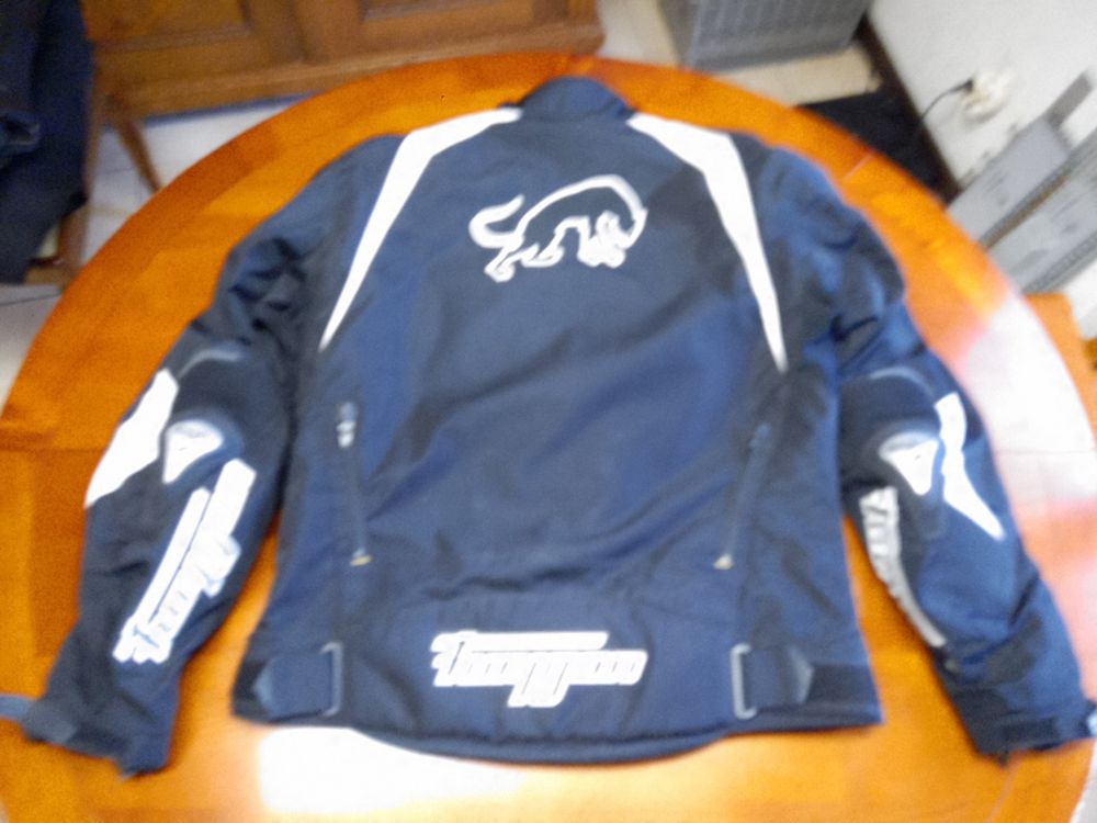 Giacche: Veste moto Furygan Vertigo XL toutes saisons noir/blanc – Usato da Noréaz venduto da Jeanneretp 1