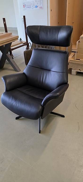 Poltrone: Sessel Leder Ausstellungs Modell, 60% Rabatt – Nuovo e nell'imballaggio originale da Lützelflüh-Goldb venduto da Rampenverkauf_72_ 2