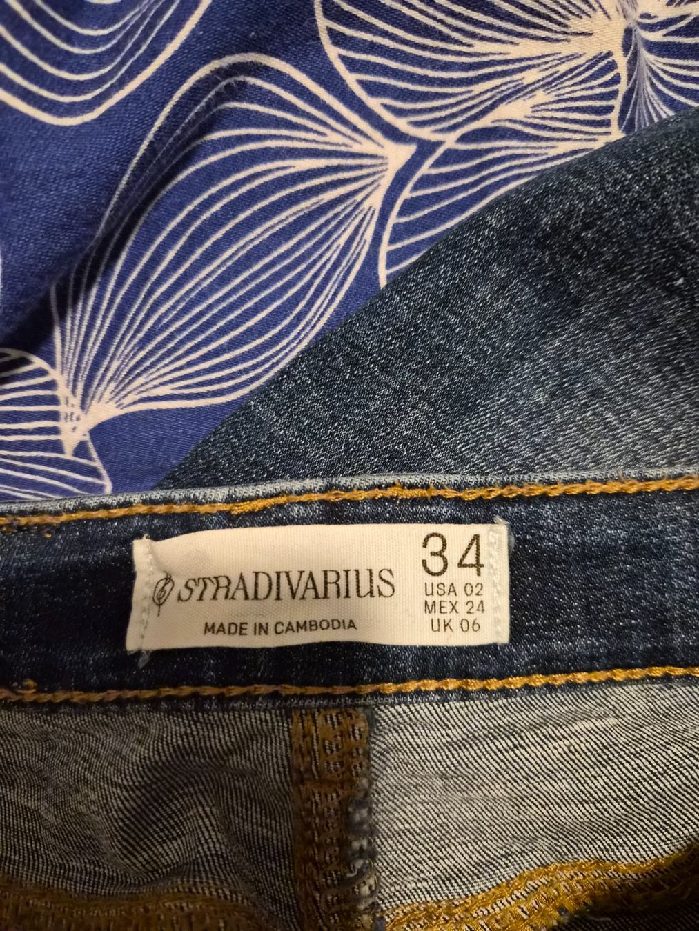 Stradivarius Jeans: Jeanshose stradivarius gr 34   nr16 – Nuovo (secondo la descrizione) da Dietikon venduto da Eleda 4
