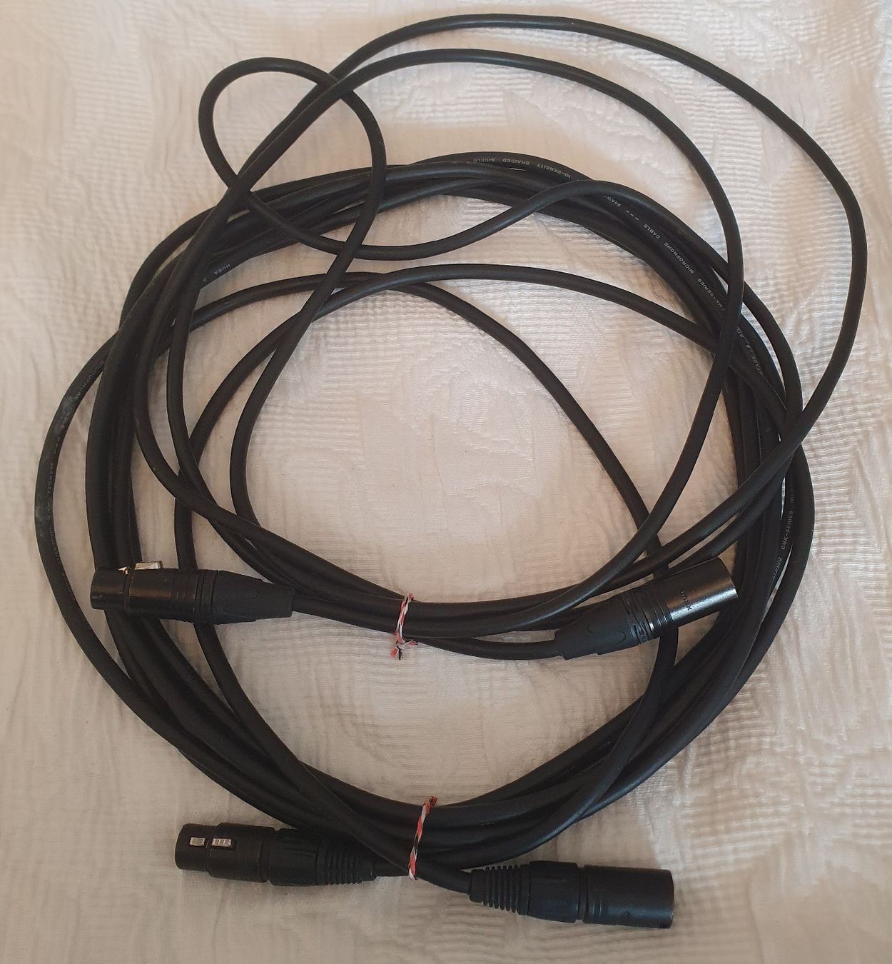 Kabel: 2x XLR-Kabel – Gebraucht aus Pfäffikon ZH von edwinstarr1