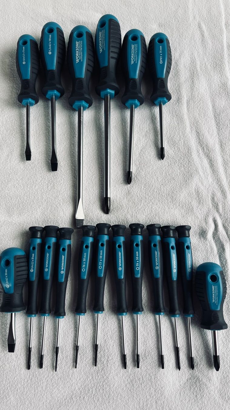 Tutti gli attrezzi: Schraubendreher Set von Workzone, 18-teilig, NEU – Nuovo (secondo la descrizione) da Schübelbach venduto da Dolly990_2 4