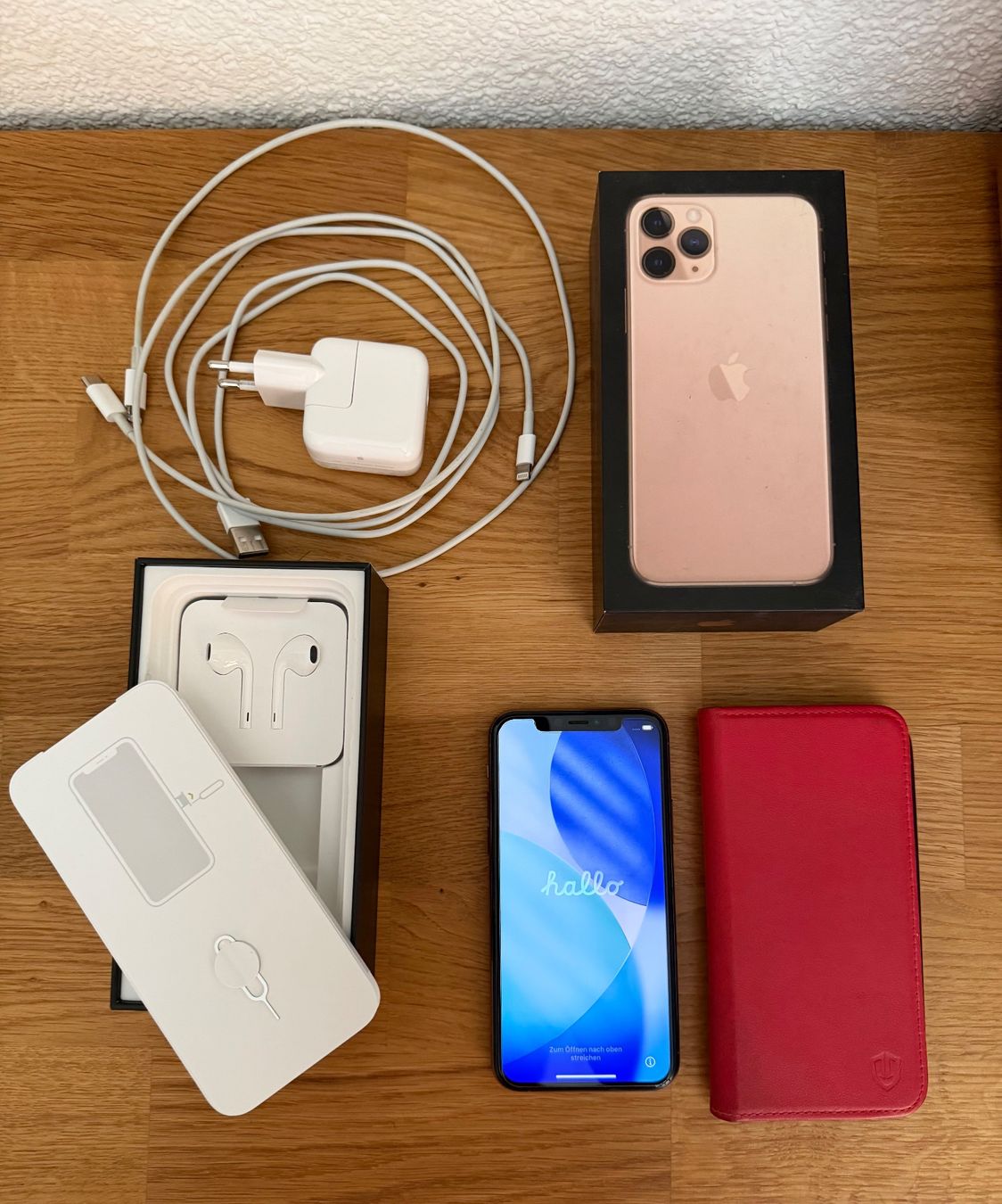 Apple Telefoni cellulari / Smartphones: iPhone 11 Pro Gold 64GB mit Zubehör – Usato da Aesch BL venduto da musashi55