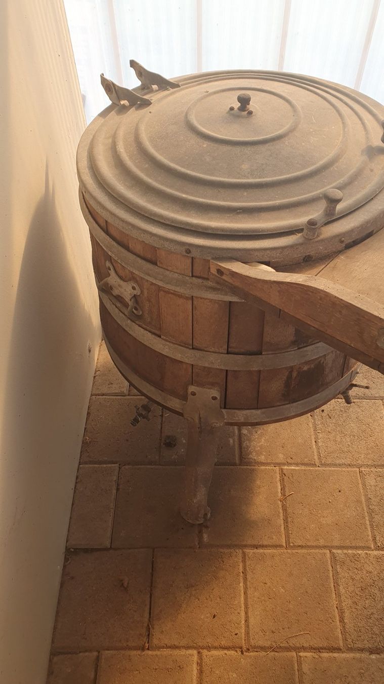 Waschmaschinen: Antike Waschmaschine aus Holz – Gebraucht aus Schwanden Sigrisw von Pumuckel27 1