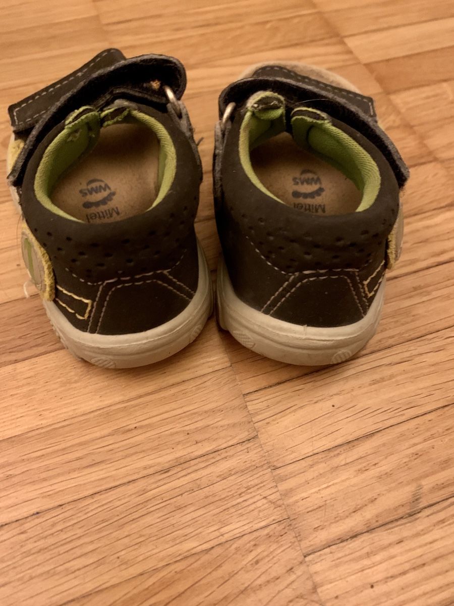 Scarpe per ragazzi: Kinder Sandalen – Usato da Bern venduto da and_2mxw 2