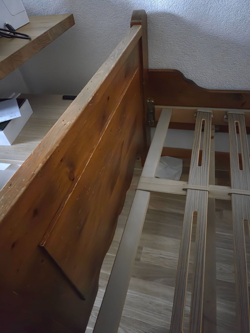 Letti: Einzelbett aus Holz – Usato da Zürich venduto da bas_22bj 6