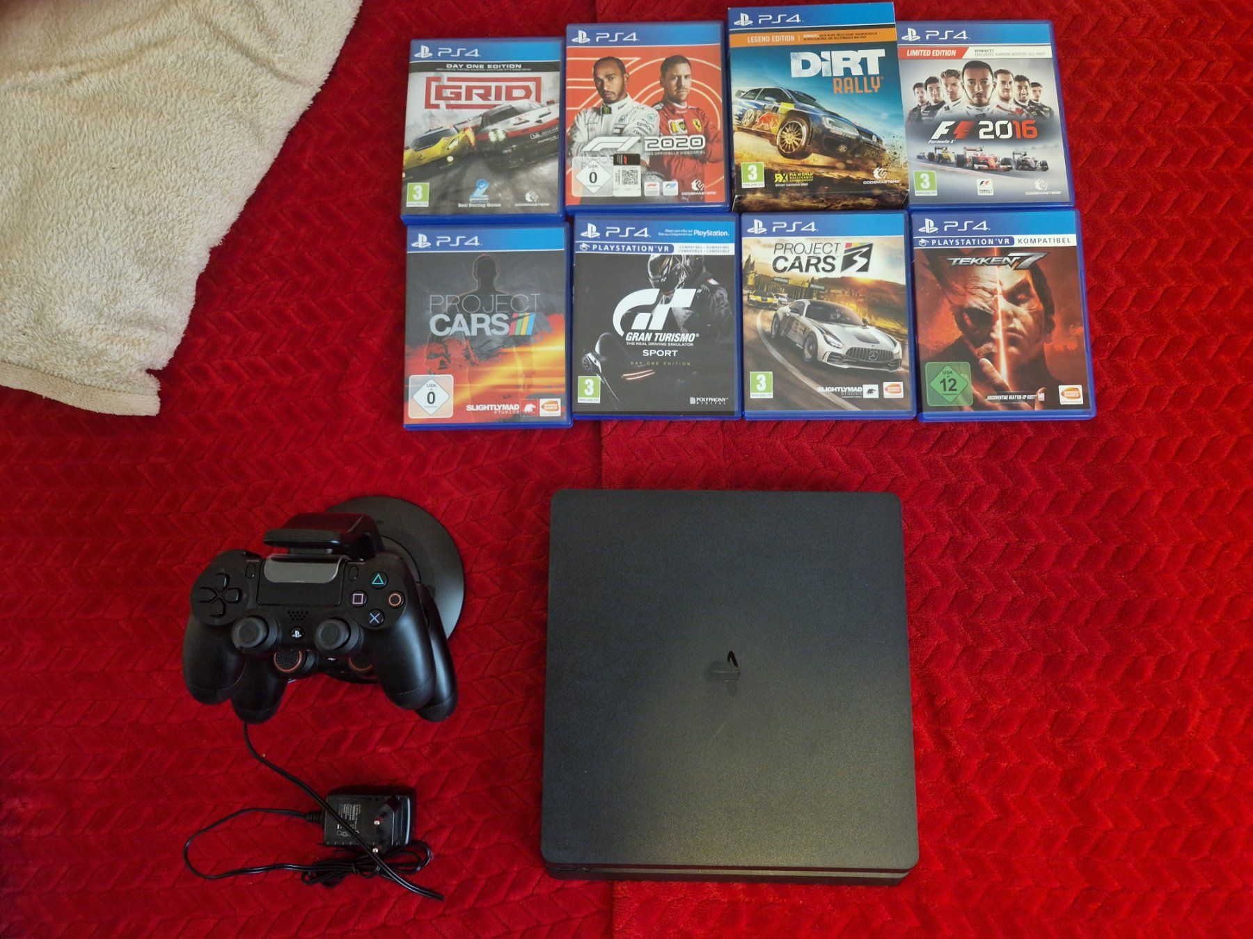 Sony Konsolen: PS 4 SLIM – Gebraucht aus Langenthal von Puli76