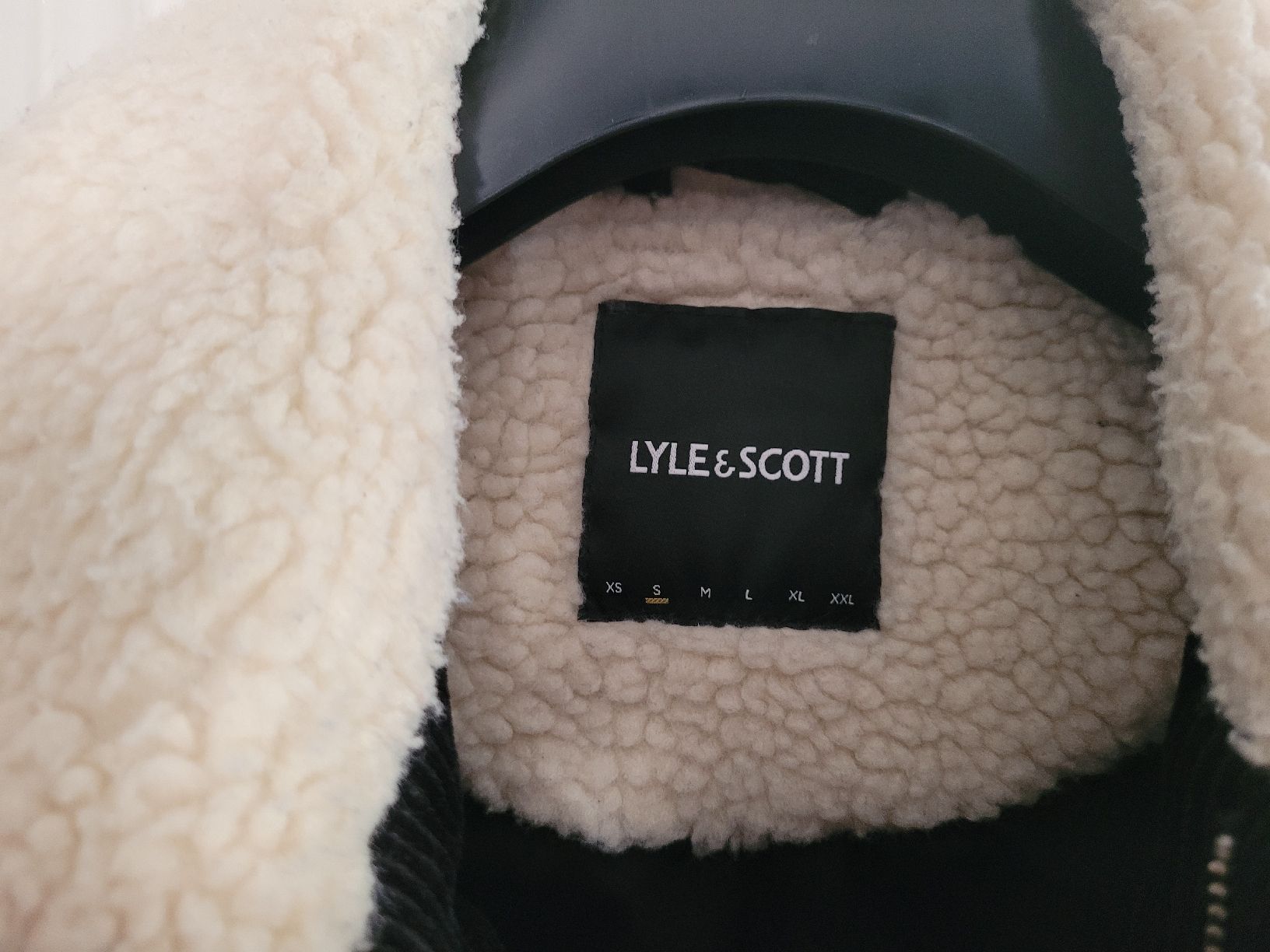 Giacche: Lyle & Scott Jacke mit Kunstfellkragen – Usato da Brig venduto da RaZu39 2