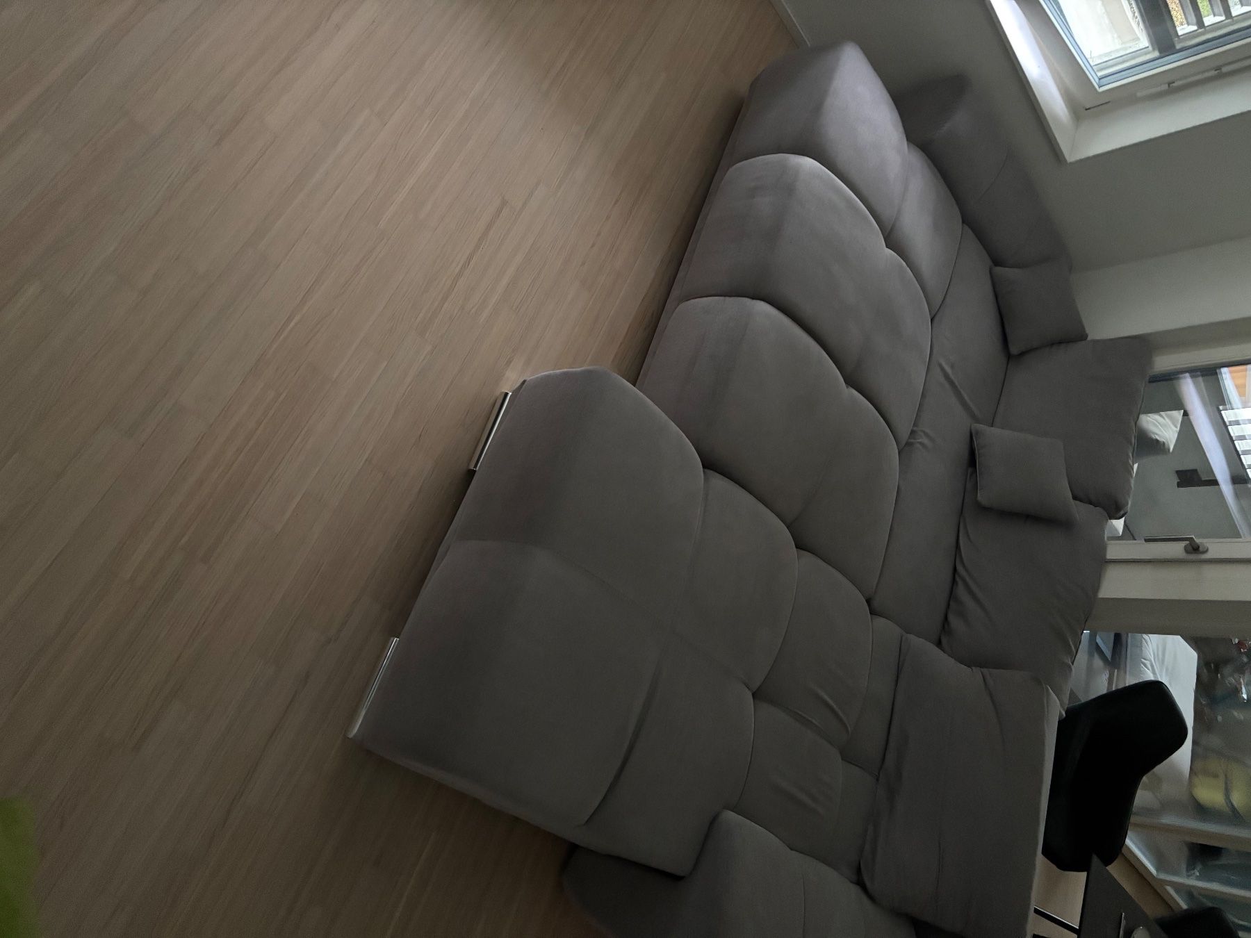 Divani: Ecksofa grau, ausziehbar – Usato da Dietikon venduto da EricLueber 1