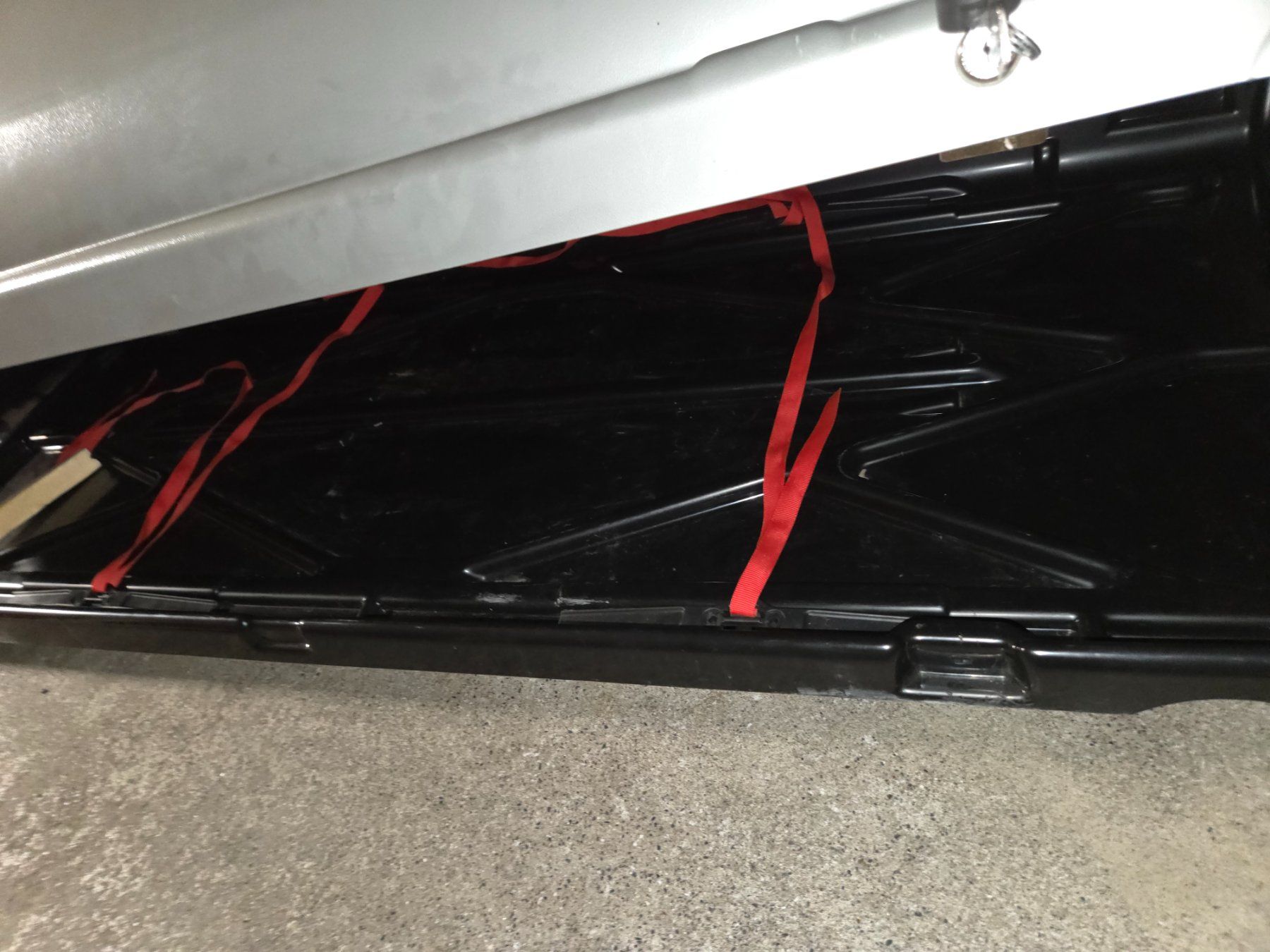 Coffres de toit: Dachbox in Silber, mit befestigen – D'occasion à Brugg AG par kim_mmf6 3