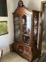 Prachtvolle Barock Vitrine / Glasschrank mit Intarsien