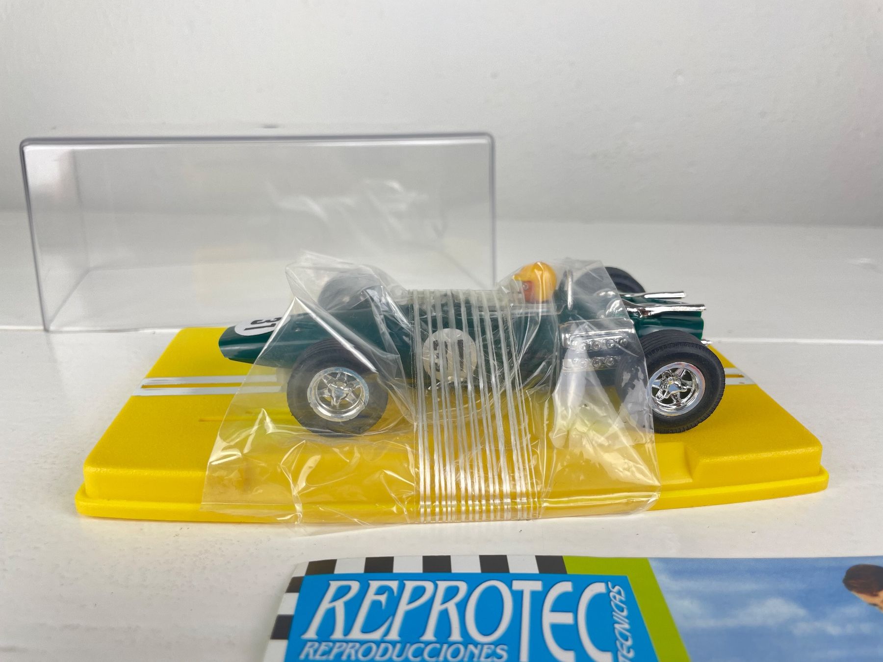 Carrera Rennbahnen: Reprotec 5037 BRM F1 Green #31 – Neu (gemäss Beschreibung) aus Genthod von lightyear63